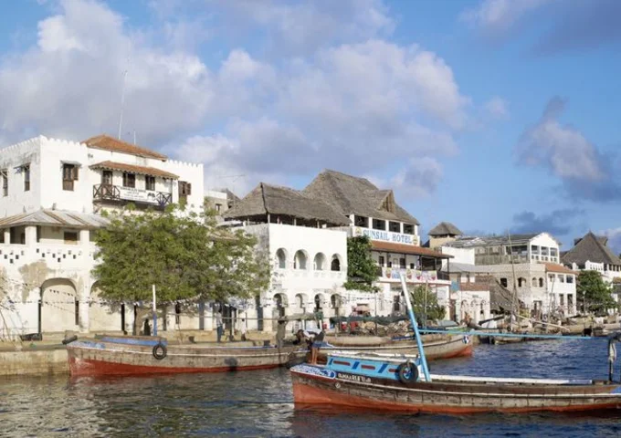 Lamu by Flight from Nairobi